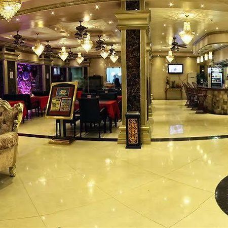 Clark Imperial Hotel Angeles Bagian luar foto